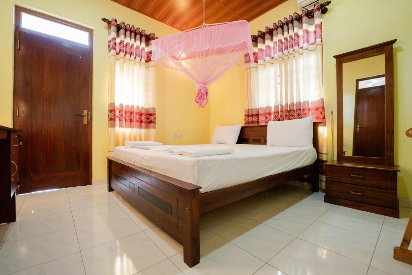 Suwani Pinnawala Homestay מראה חיצוני תמונה