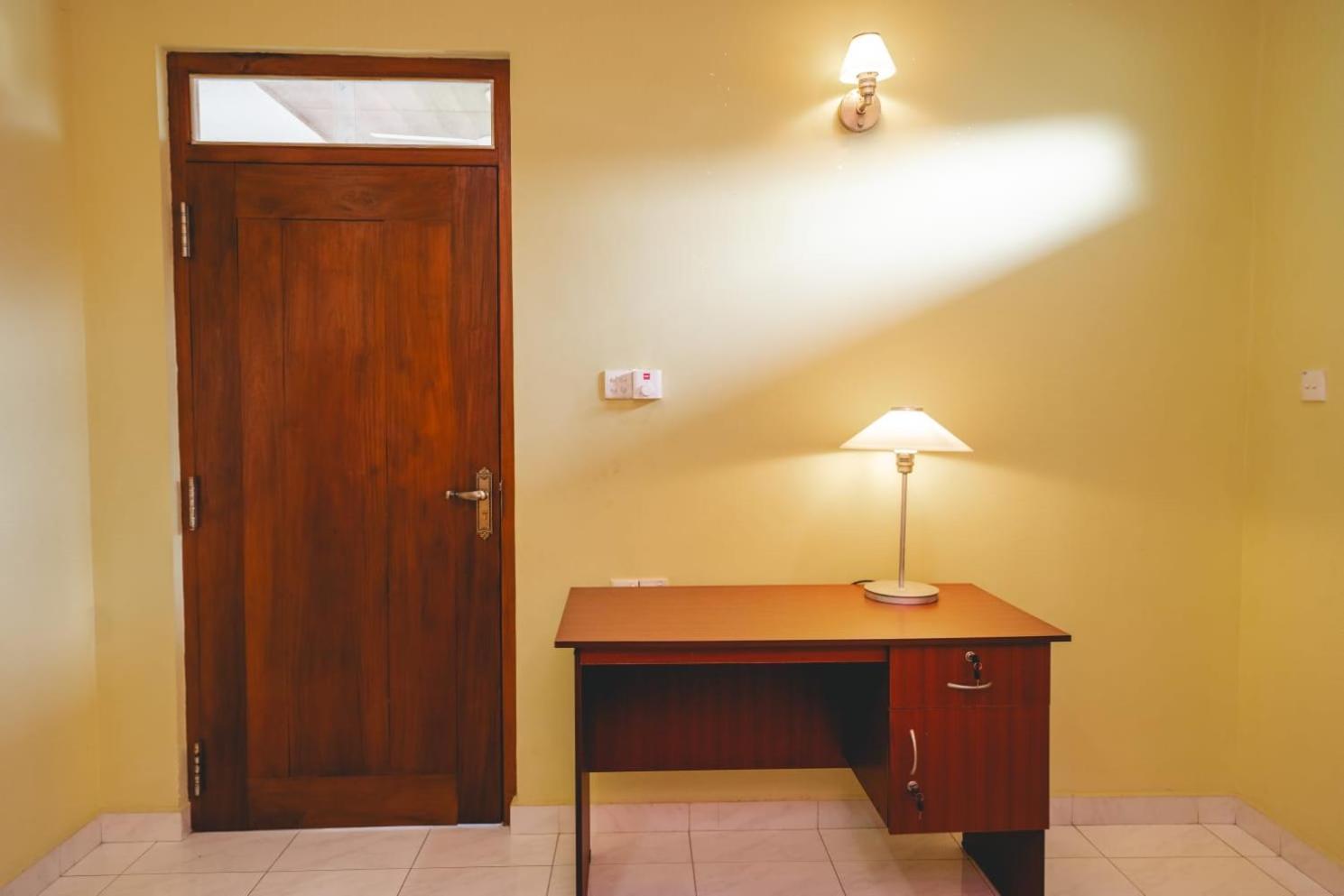 Suwani Pinnawala Homestay מראה חיצוני תמונה