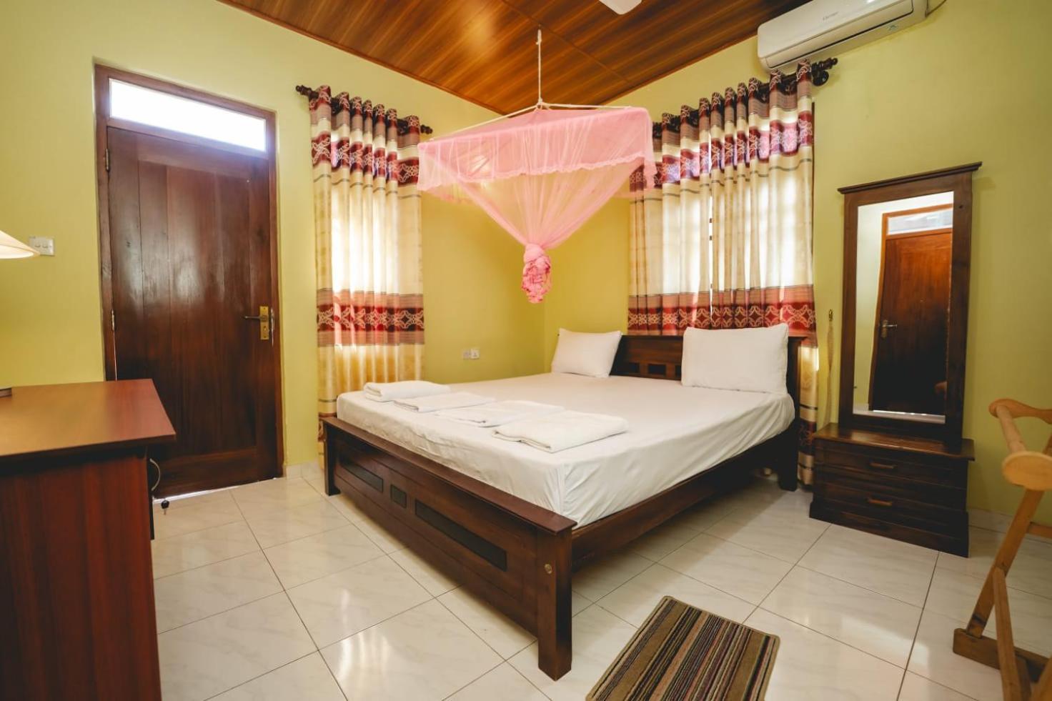 Suwani Pinnawala Homestay מראה חיצוני תמונה