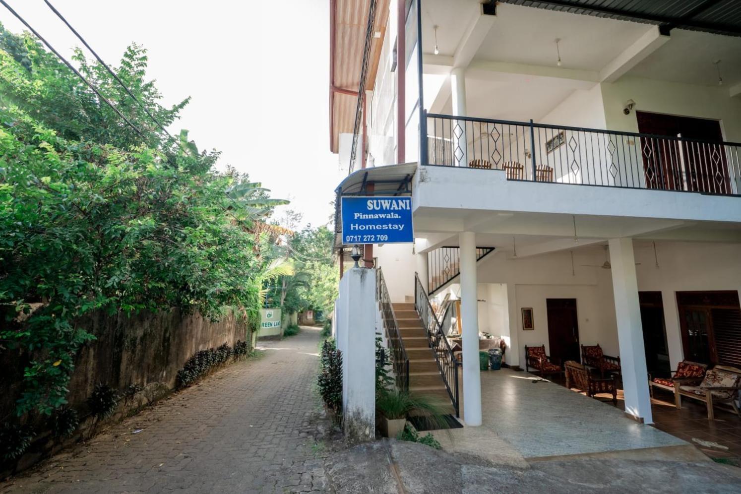 Suwani Pinnawala Homestay מראה חיצוני תמונה