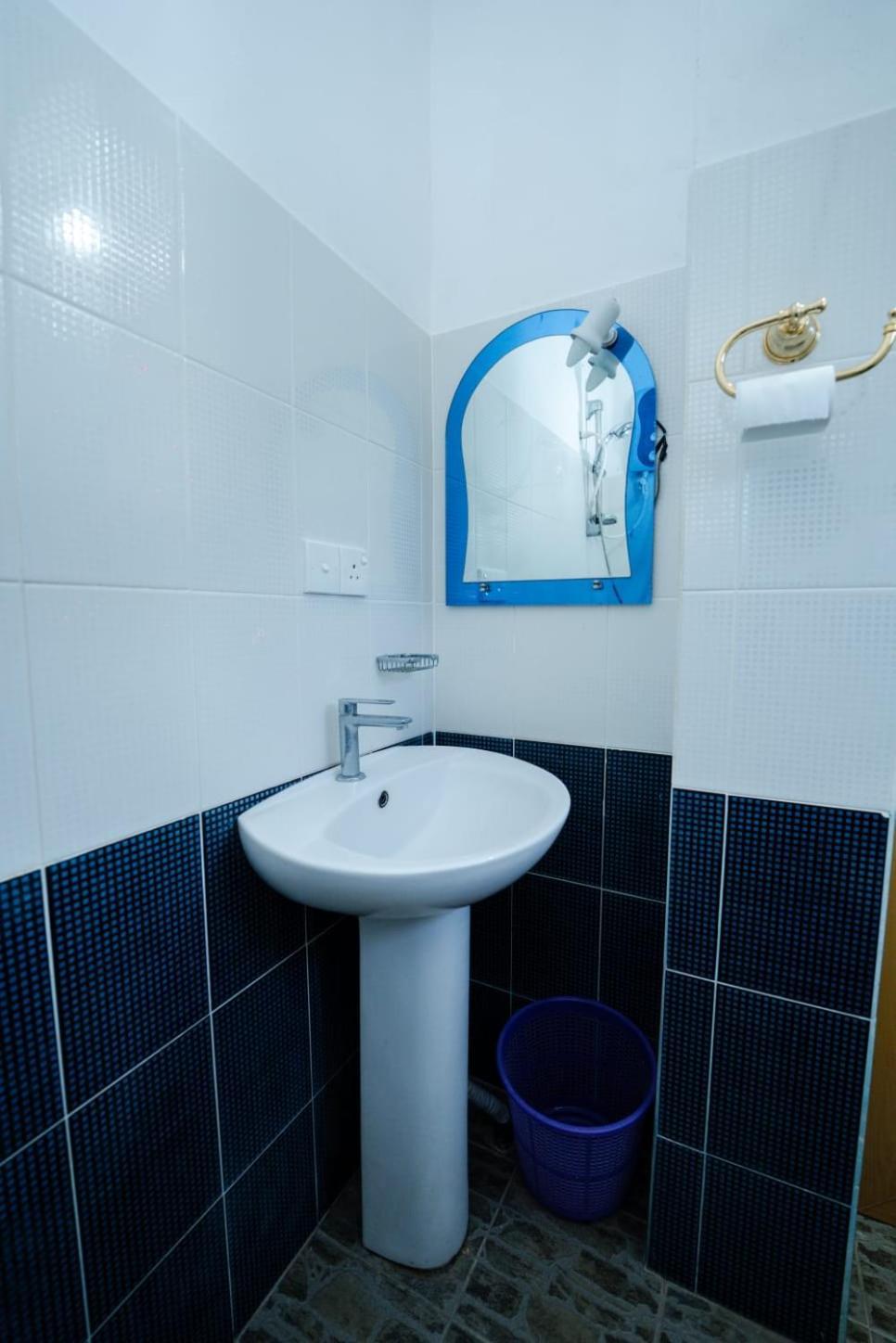 Suwani Pinnawala Homestay מראה חיצוני תמונה