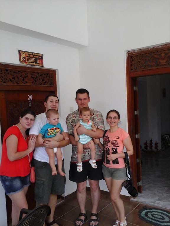 Suwani Pinnawala Homestay מראה חיצוני תמונה
